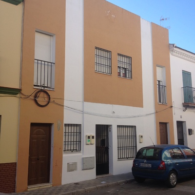 Bloque plurifamiliar en Aznalcázar