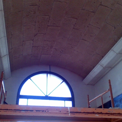 BOVEDA CON PANELES DE POLIESTER