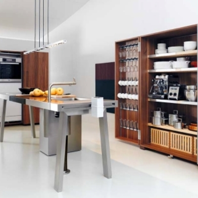 bulthaup b2. Banco de trabajo y baul abierto  