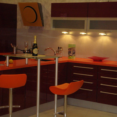 burdeos alto brillo silestone naranja