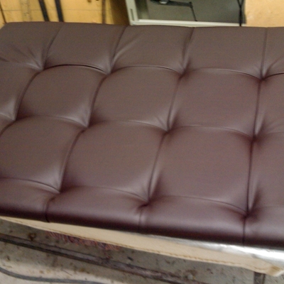 Cabezal de cama de matrimonio en polipiel