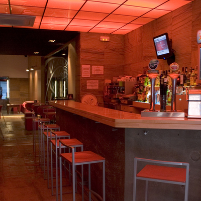 Cafeterias,Bares y restaurantes.