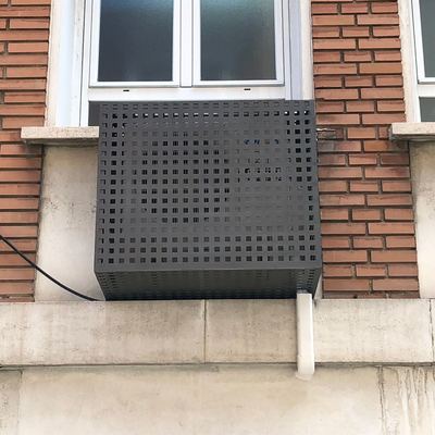 Cajon de hierro a medida para ocultar condensadora exterior