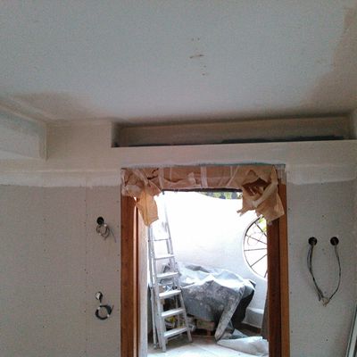 Cajones de pladur con luz indirecta 