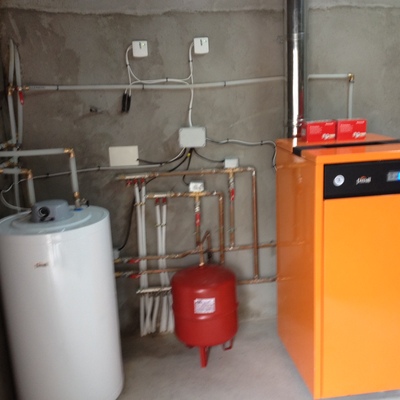 Caldera Biomasa con acumulador