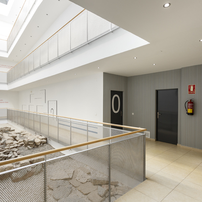 EDIFICIO DE VIVIENDAS