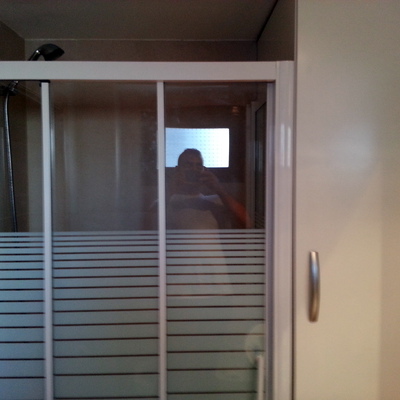 cambiar bañera poplato de ducha,mmpara y mueble  medida