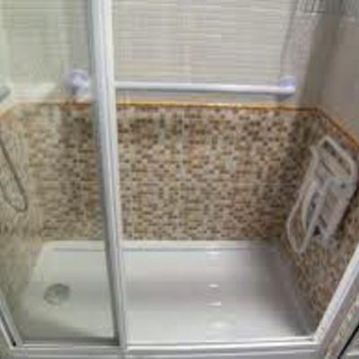 CAMBIO DE BAÑERA POR PLATO CON MAMPARA