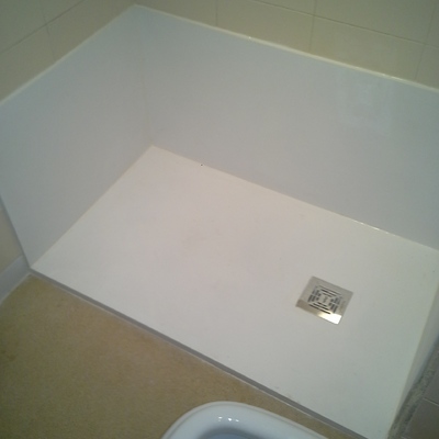 Cambio de bañera por plato de ducha de resinas.