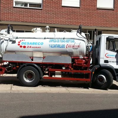 EQUIPO PARA VACIADO DE FOSAS SÉPTICAS Y  DESATASCO DE SANEAMIENTOS