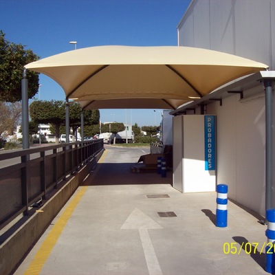 Carpa de cuatro pilares