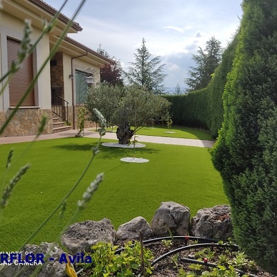 CESPED ARTIFICIAL EN CASA RURAL