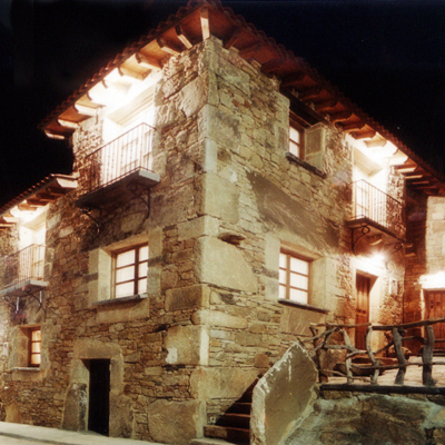 CASA RURAL EN GRANITO RUSTICO