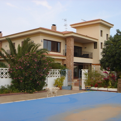 Reforma y ampliación de vivienda unifamiliar