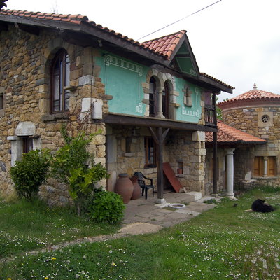 Casas de piedra en Coya