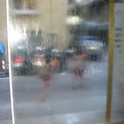 Cascada mural a dos aguas I