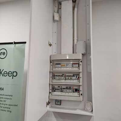 CUADRO ELECTRICO LOCAL COMERCIAL