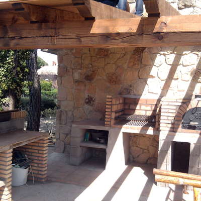 cenador rústico de obra