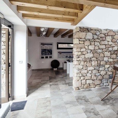 Centro de interpretación de canteras de piedra molinera. Trevago (Soria)