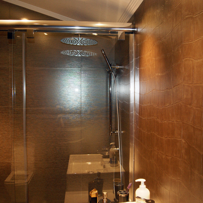 Cerámica y mamparas