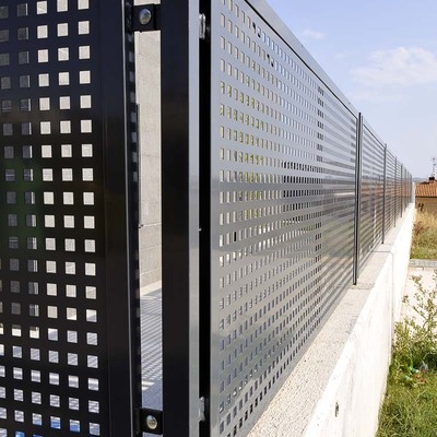 Cerramiento en aluminio del jardin