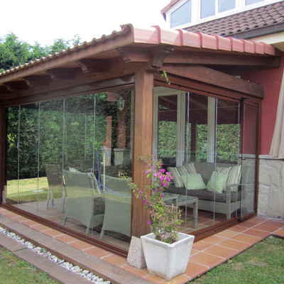 Cerramiento de porche en Gijón (Asturias)