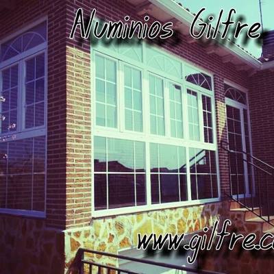 CERRAMIENTO DE PORCHE EN VIVIENDA