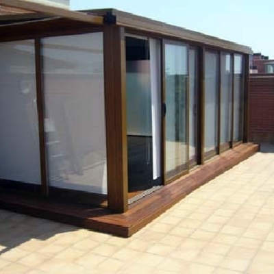 cerramiento en imitación madera