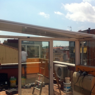 CERRAMIENTO Y TECHO EMBO