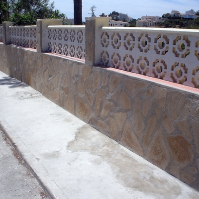 chapado  de piedra  y celosia