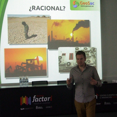 Charla sobre sotenibilidad ofrecida en CEIN