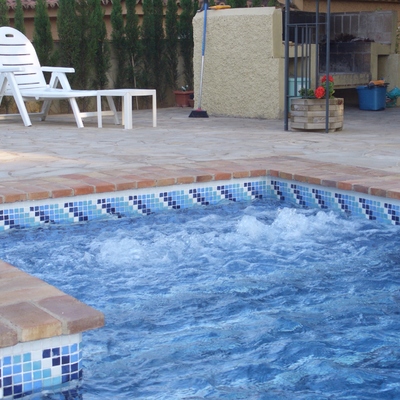JACUZZI - PISCINA