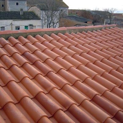 Cobertura de teja mixta terminada