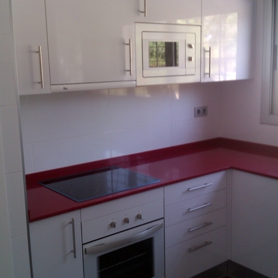 Cocina y electrodomesticos en Calle Catalá 5-7.