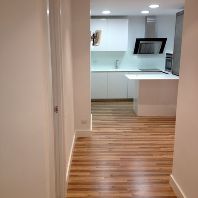 COCINA Y SUELO LAMINADO