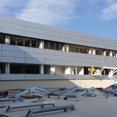 colocación de panel composite