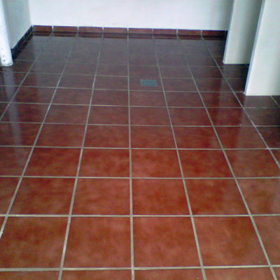 COLOCACION DE SUELO DE COCHERA