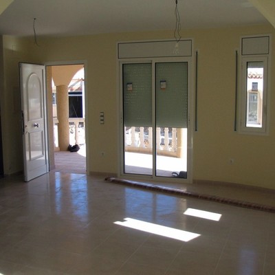 Construcción chalet con piscina