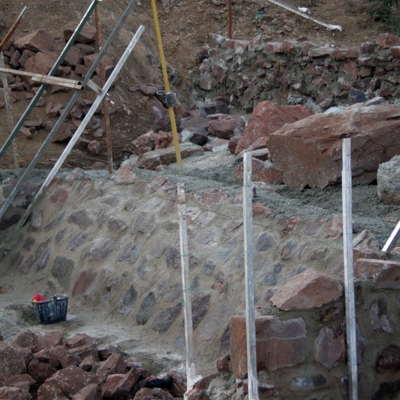 construcción de presa en Ciudad Real