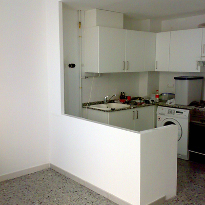 Construcción de una barra de cocina.