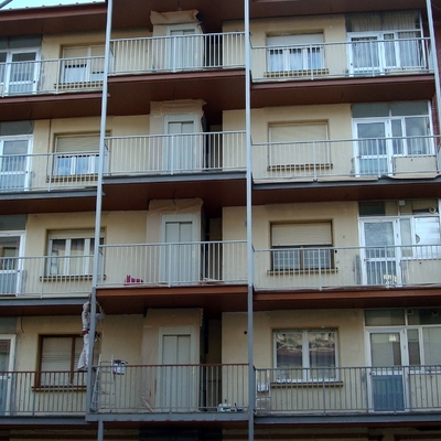 construcción y pintado en martelé