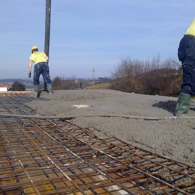CONSTRUCION DE UNA VIVIENDA UNIFAMILIAR EN CARRAL