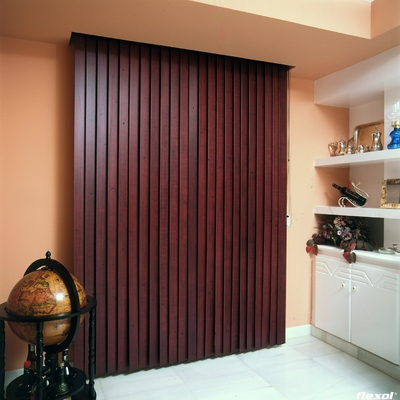 Cortina Vertical de Madera