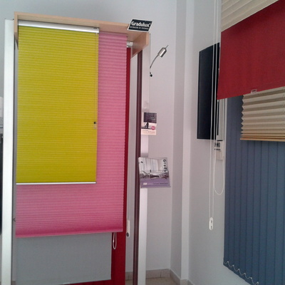 Cortinas persianas y toldos Luz y Color