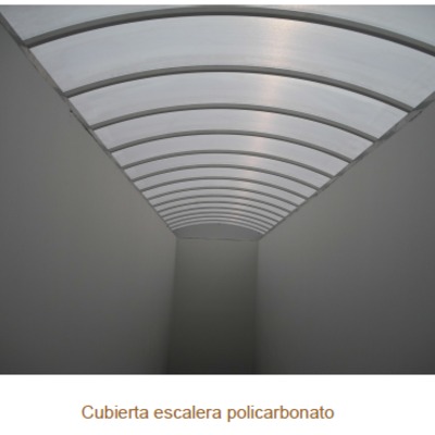 Cubierta escalera policarbonato