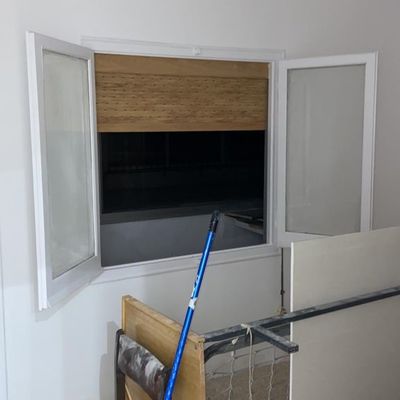 Reparación y pintura ventana de madera