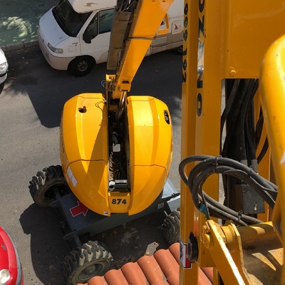 Rehabilitación de fachada en Torremolinos con plataforma autopropulsada