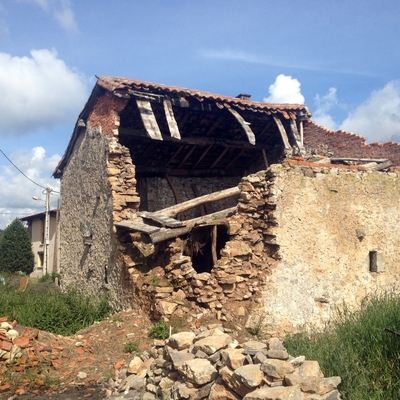 DEMOLICIÓN Y RESTAURACIÓN DE ALMACÉN 
