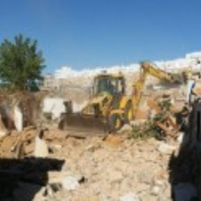 DEMOLICIÓN DE VIVIENDAS