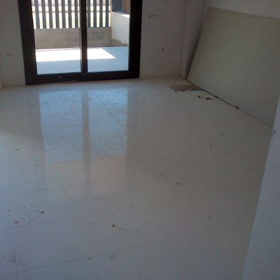 Detalle pavimento ceramico rectificado